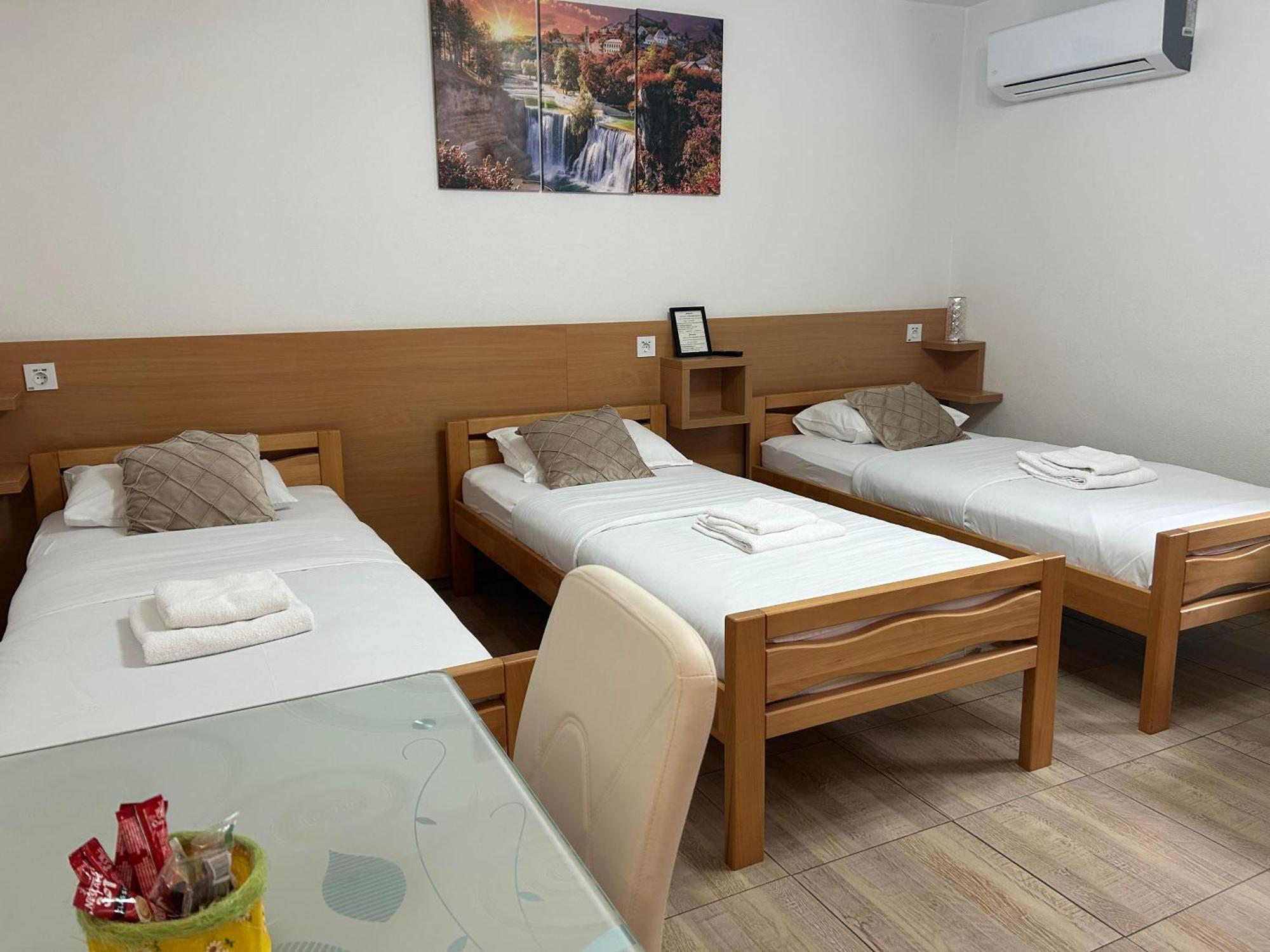 Apartmani Waterfall / Vodopad يايتشه المظهر الخارجي الصورة